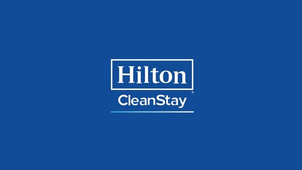 Hampton Inn Alexandria/Old Town Экстерьер фото