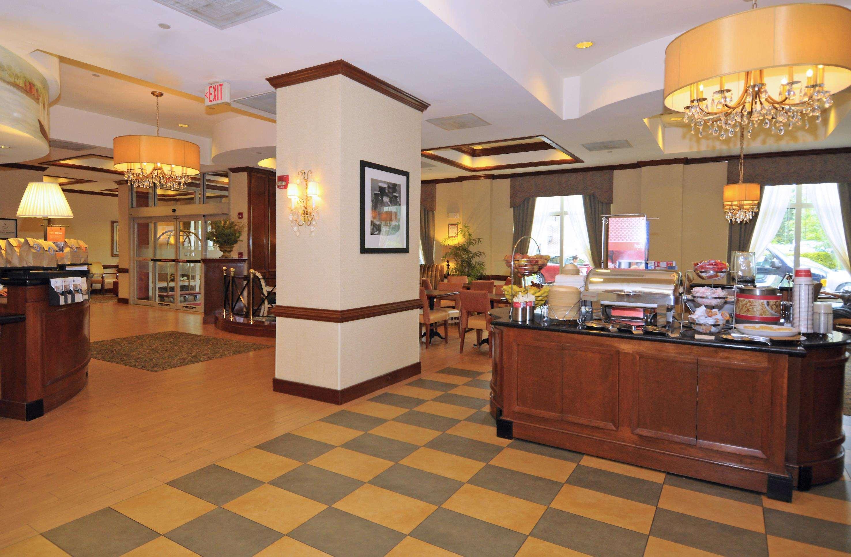 Hampton Inn Alexandria/Old Town Экстерьер фото