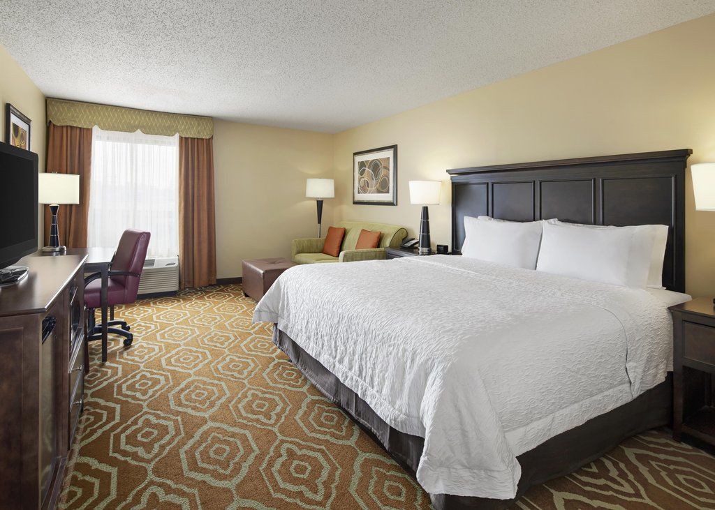 Hampton Inn Alexandria/Old Town Экстерьер фото